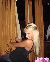 Sexy Teen gets Naked